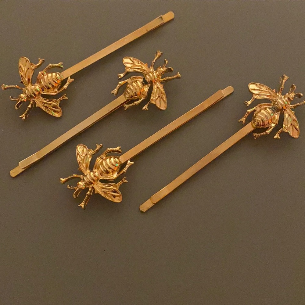 Bee hair clips trendy Gucci style hair accessories gold tone set of 4 barrette